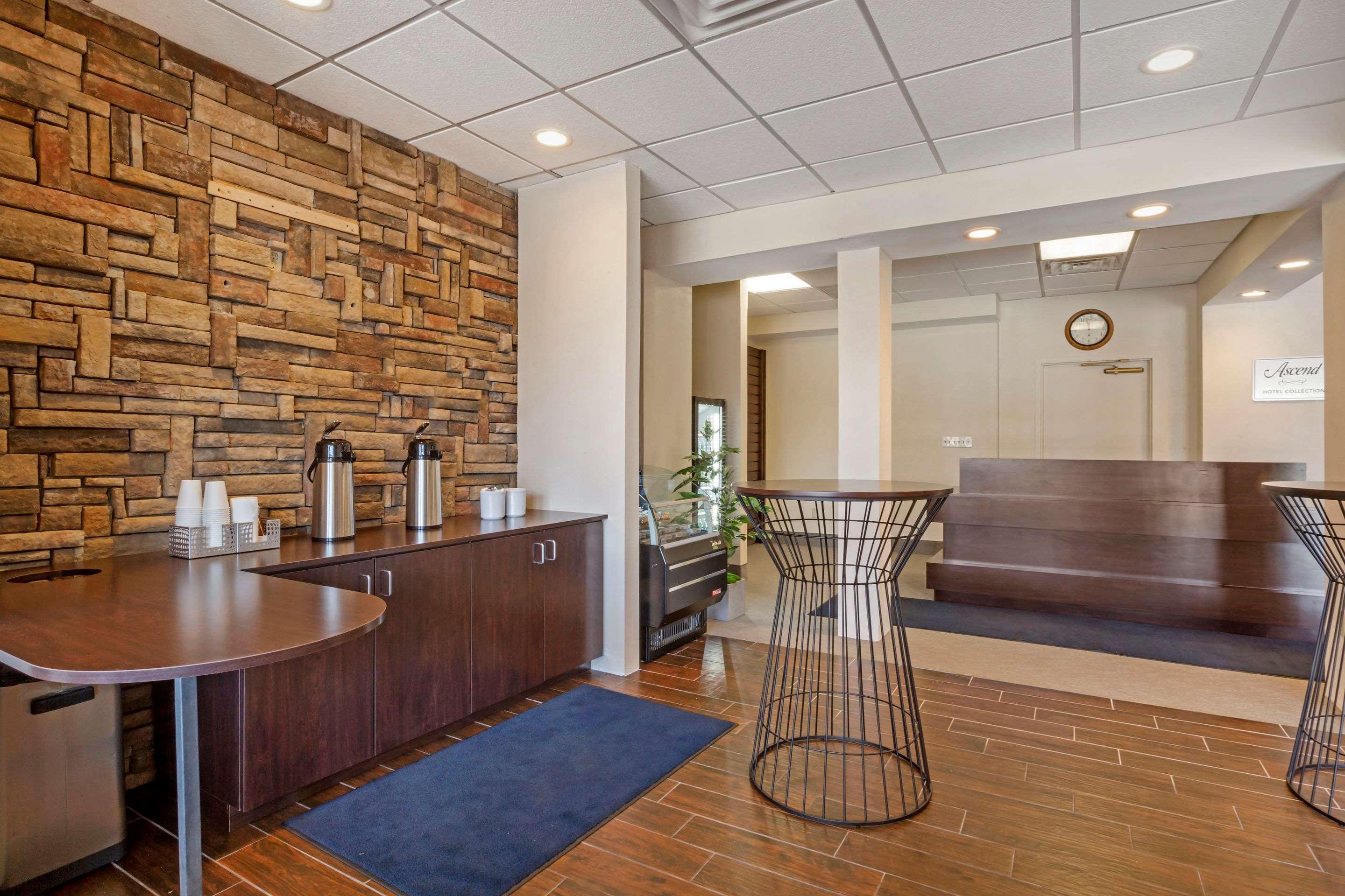 The Capitol Hotel - photo 29