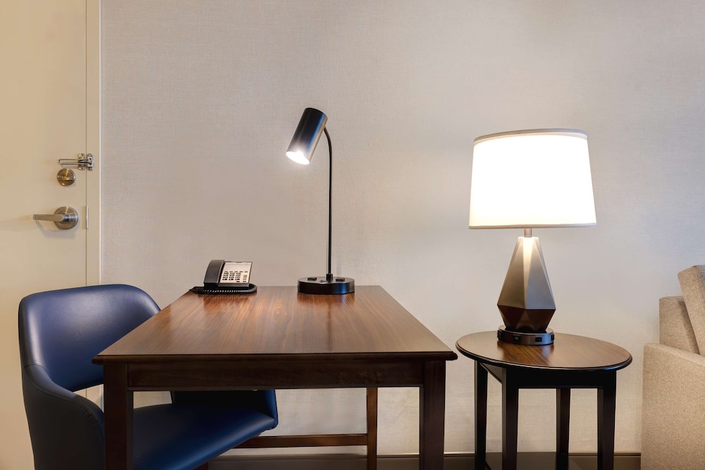 Hampton Inn & Suites San Luis Obispo - photo 18