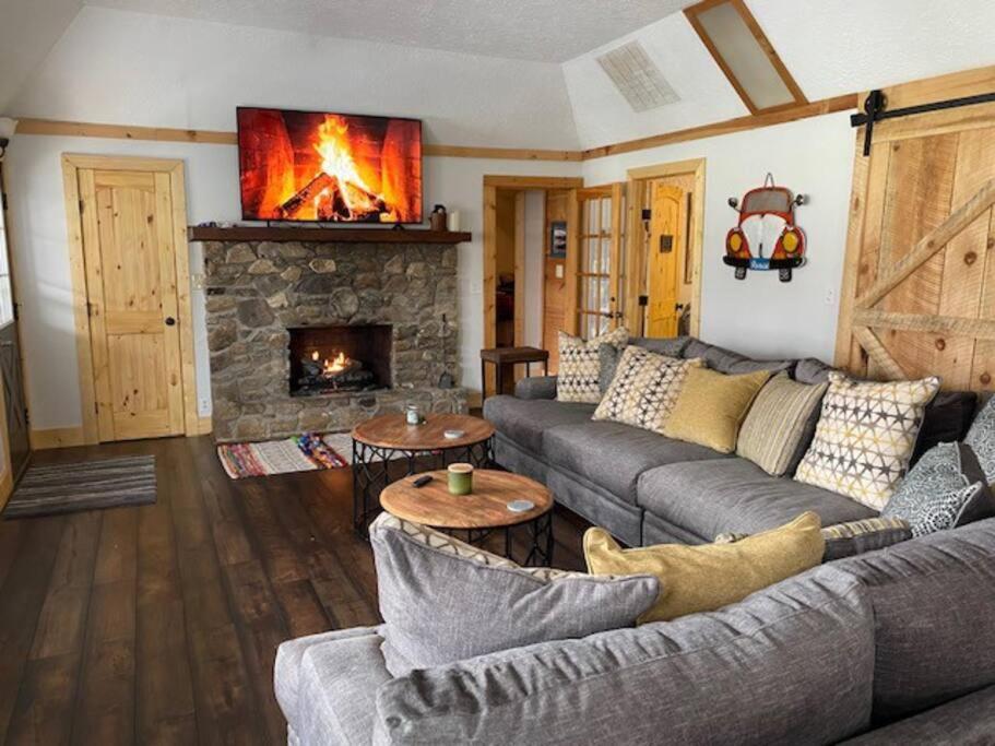 Mountain Creek Lodge — 4-Star Luxury Hotel in Maggie Valley, United States