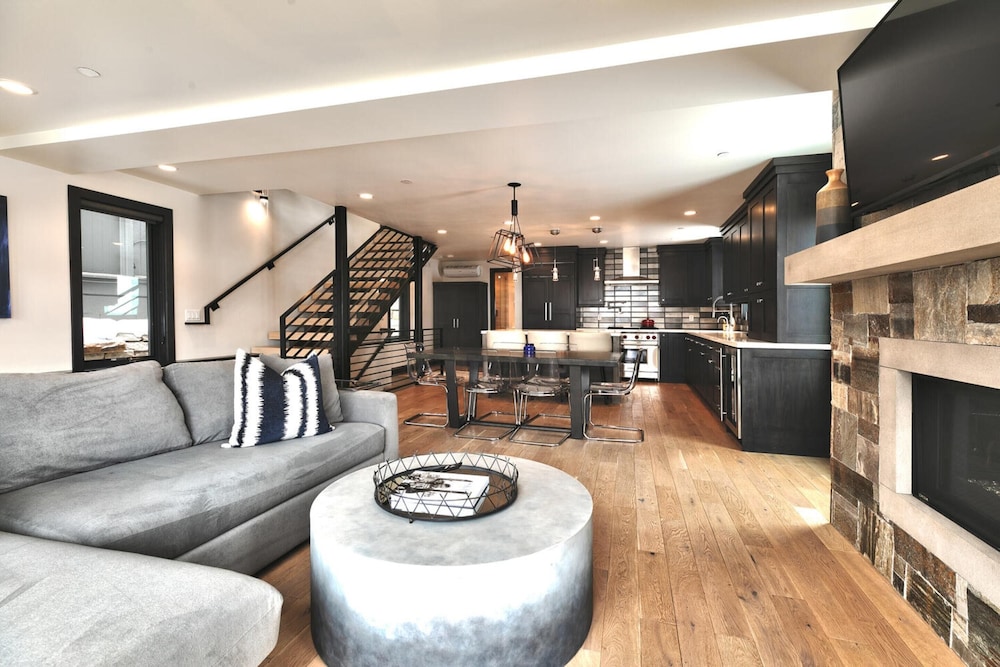 Pinetree by Avantstay Modern Park City Getaway w Patio & Balcony - photo 14