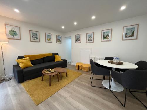 Riva Appt Renove Dans Le Bourg de Ouistreham in Ouistreham, France