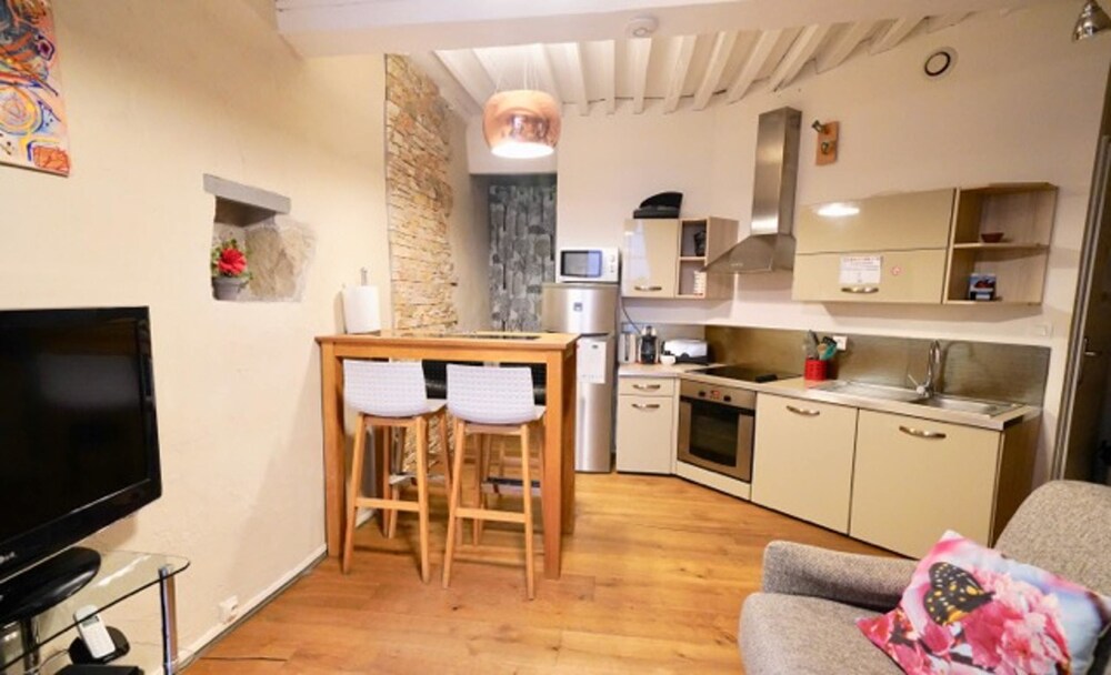 Les Coloris Lofts & Lakes — 4-Star Luxury Hotel in Annecy, France