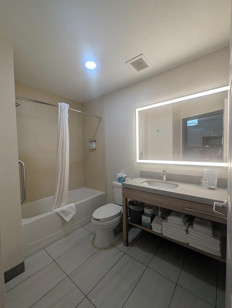 Candlewood Suites Loveland by IHG - photo 40