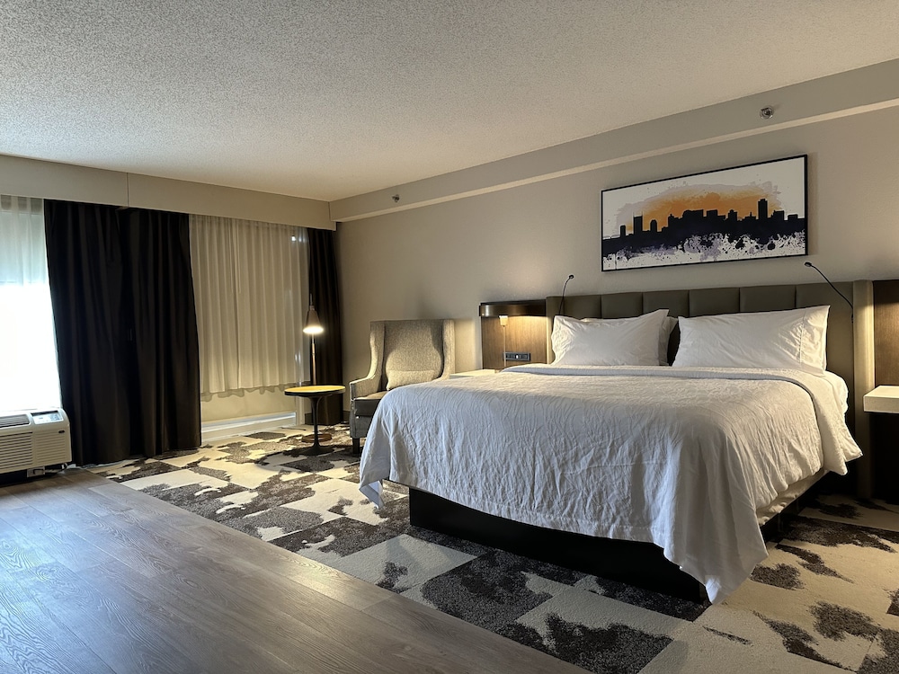 Crowne Plaza Nashville Airport by IHG - photo 6