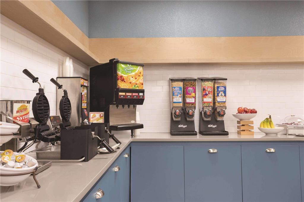 Country Inn & Suites by Radisson North Little Rock AR - photo 16