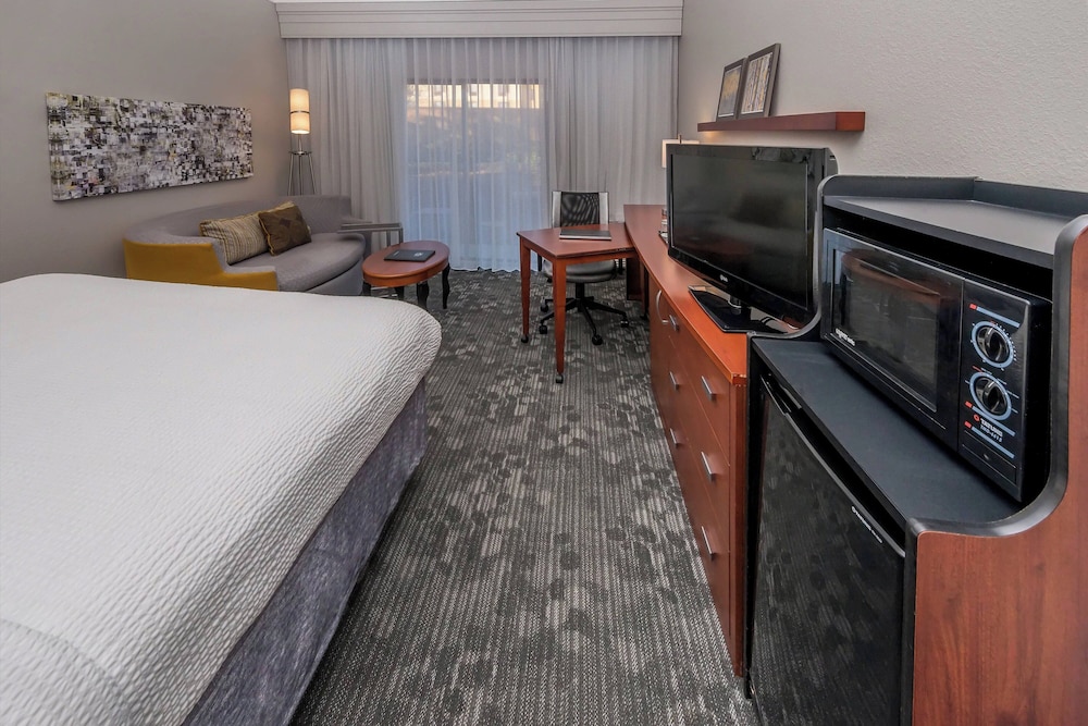 Courtyard by Marriott Panama City - photo 22