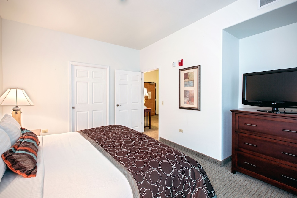 Staybridge Suites Rockford by IHG - photo 11