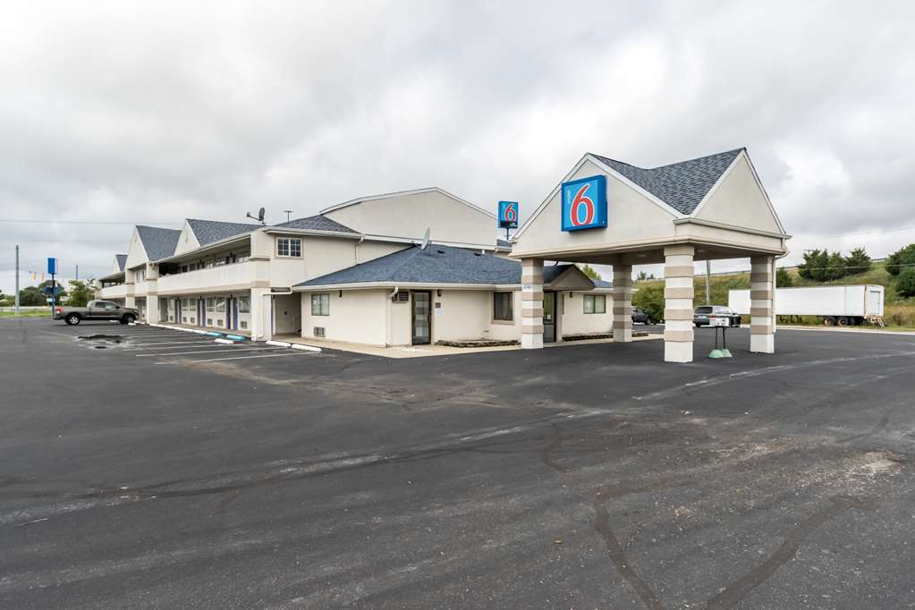Motel 6 Crawfordsville IN - photo 2
