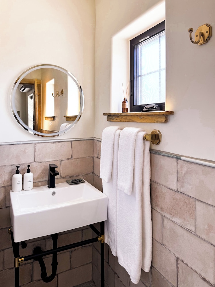 Hoosier Hot Springs & Inn - photo 28