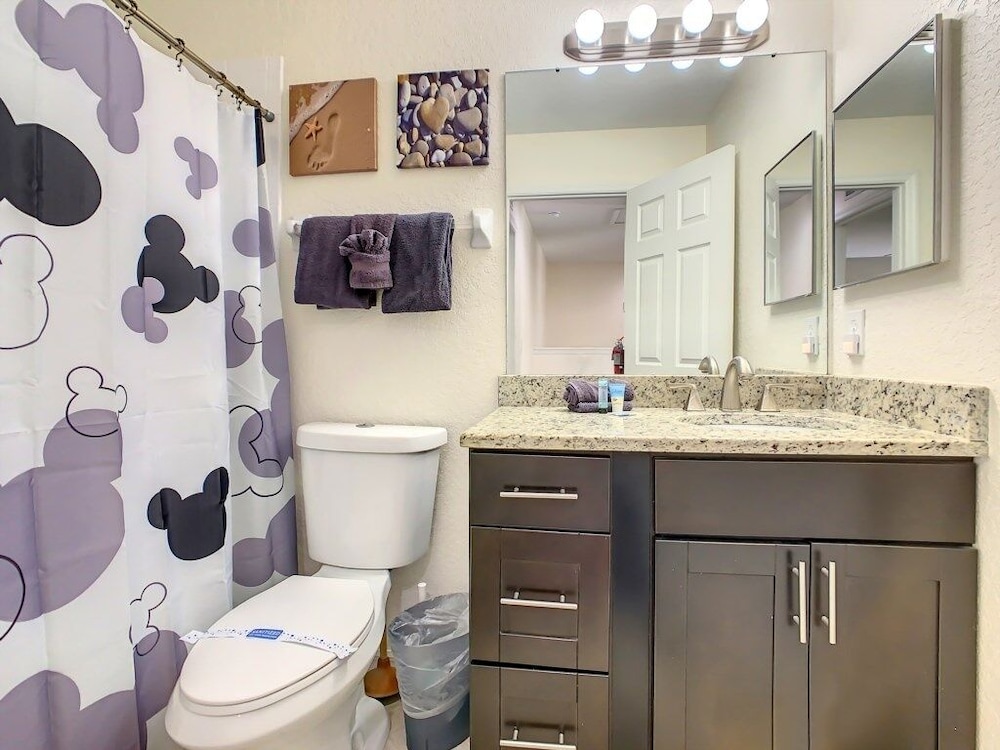New 4 Bed Regal Palms Resort - photo 13