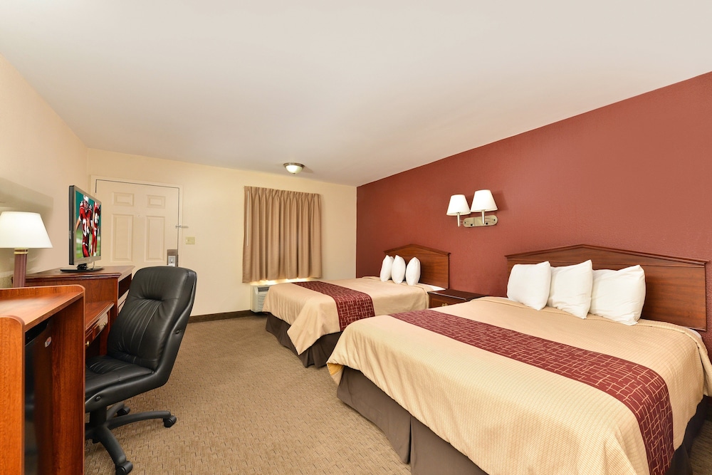 Red Roof Inn Dalton - photo 9