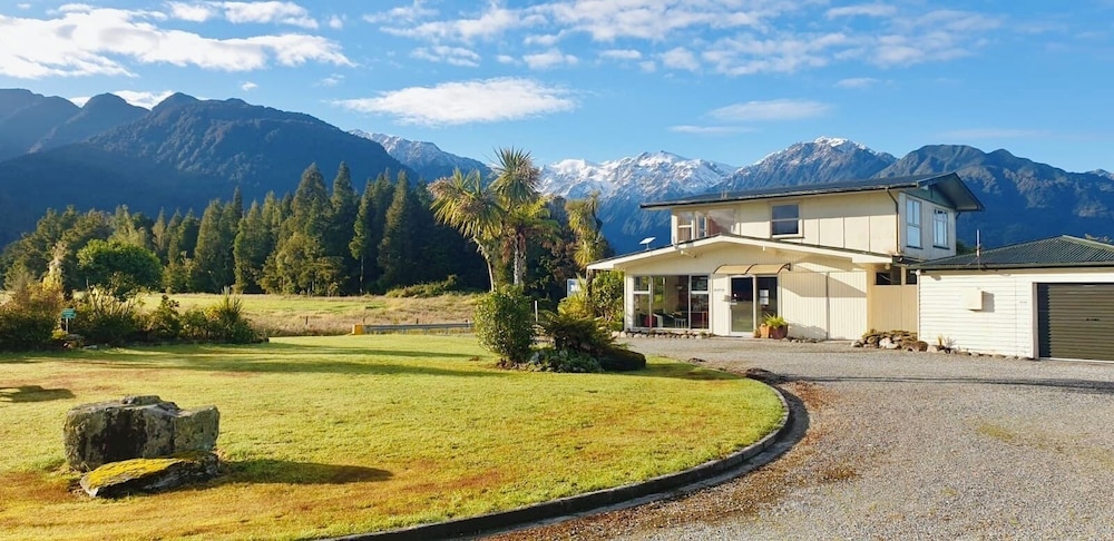 Glacier View Motel in Hokitika, New Zealand
