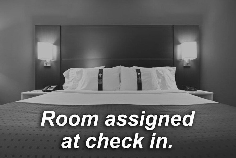 Holiday Inn Express Hotel & Suites DFW West Hurst by IHG — hotel in Hurst