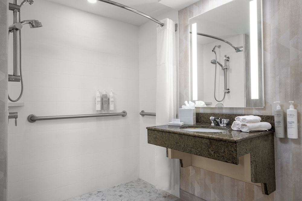 Hampton Inn Miami Airport West - photo 17
