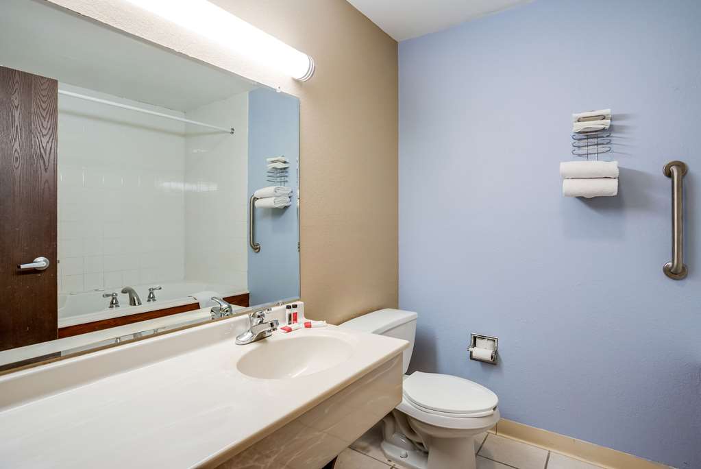 Quality Inn Calvert City Paducah East - photo 25