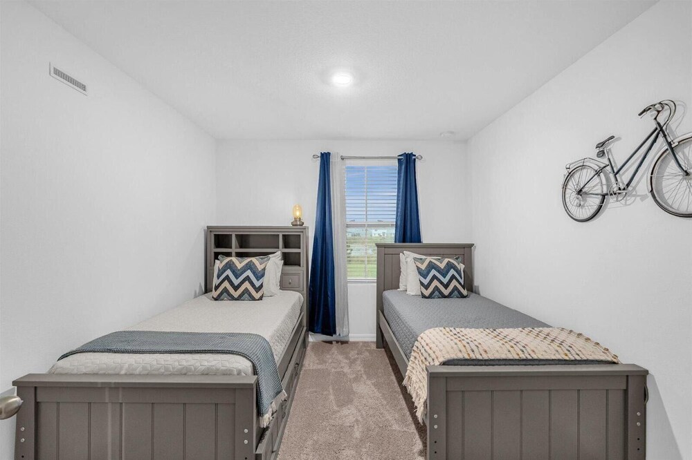 654 LD Tranquil Oasis 3BR Luxury Villa at Festival Resort - photo 5