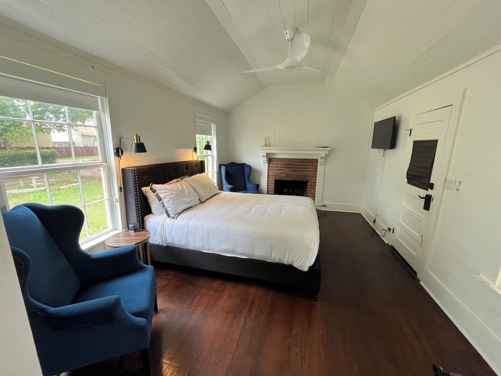 Hotel Giles - photo 28