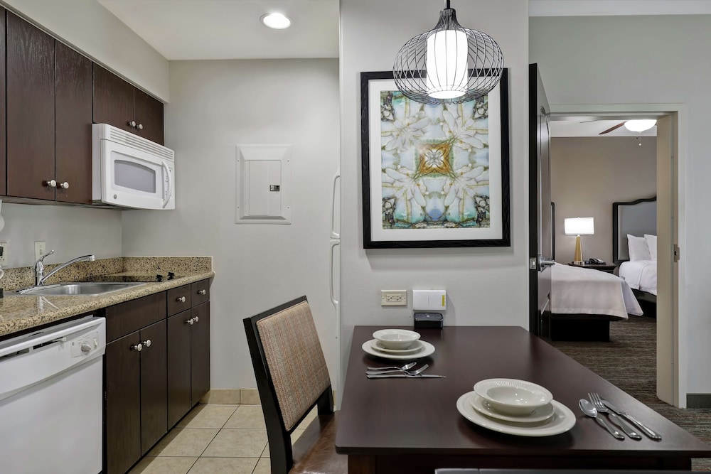 Homewood Suites by Hilton McAllen - photo 22
