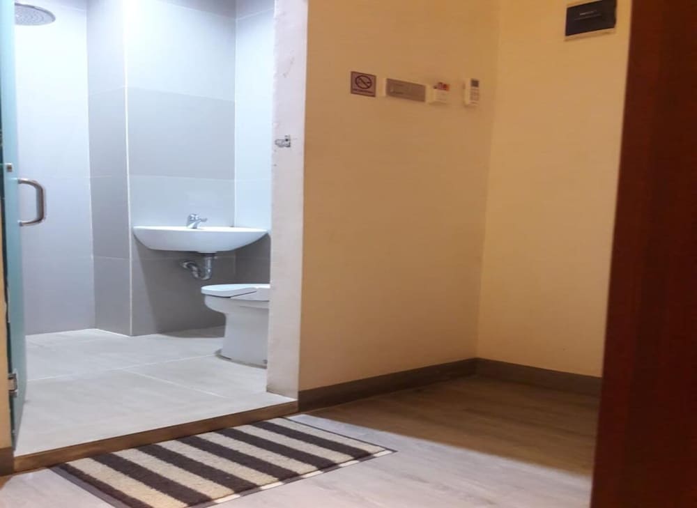 Marcell Hotel — Medan — photo 5