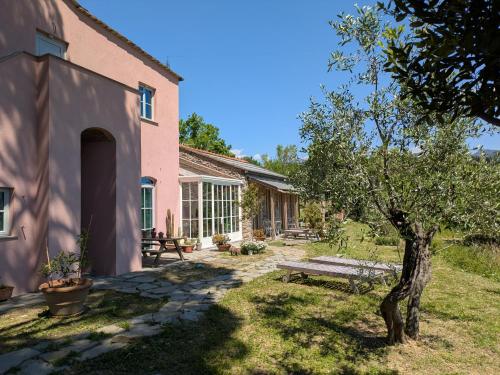 Villa Sarita — 4-Star Luxury Hotel in Sestri Levante, Italy
