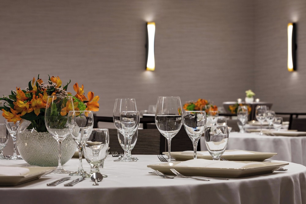 Sheraton Charlotte Airport Hotel - photo 33