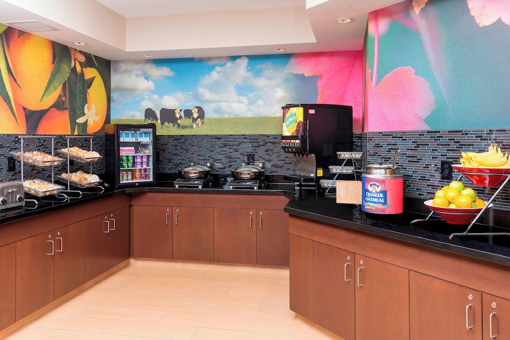 Fairfield Inn & Suites Lincoln - photo 13