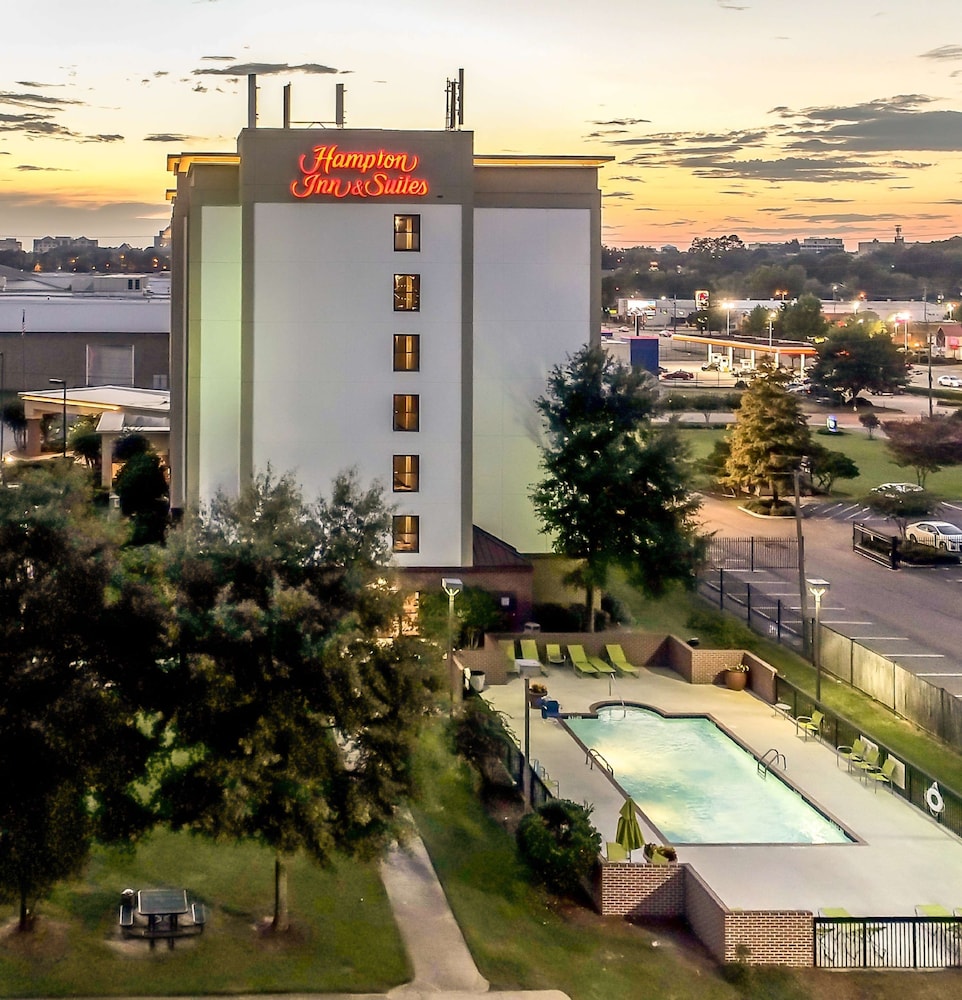 Hampton Inn & Suites Jackson Coliseum - photo 33