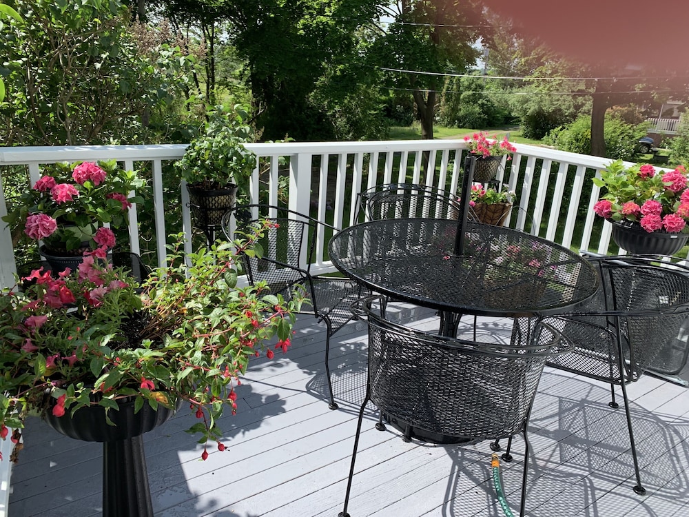 The Hydrangea Inn - photo 20