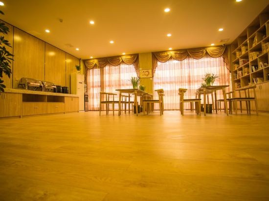Yew Tree Boutique Hotel — hotel in Zhenping Chengguanzhen