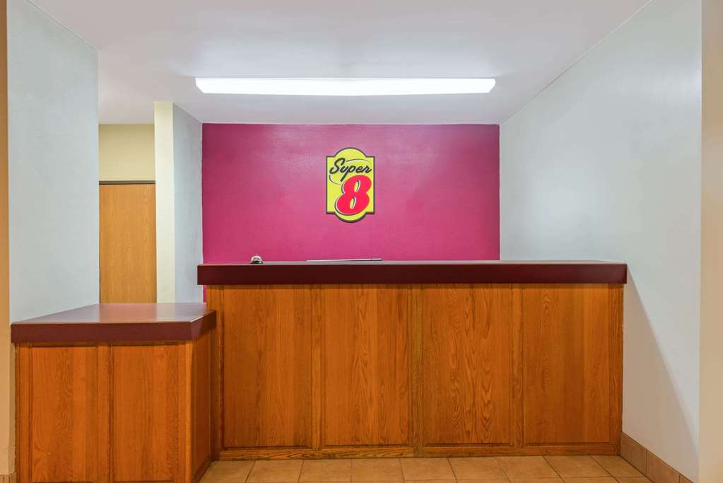 Super 8 by Wyndham Pevely - photo 3