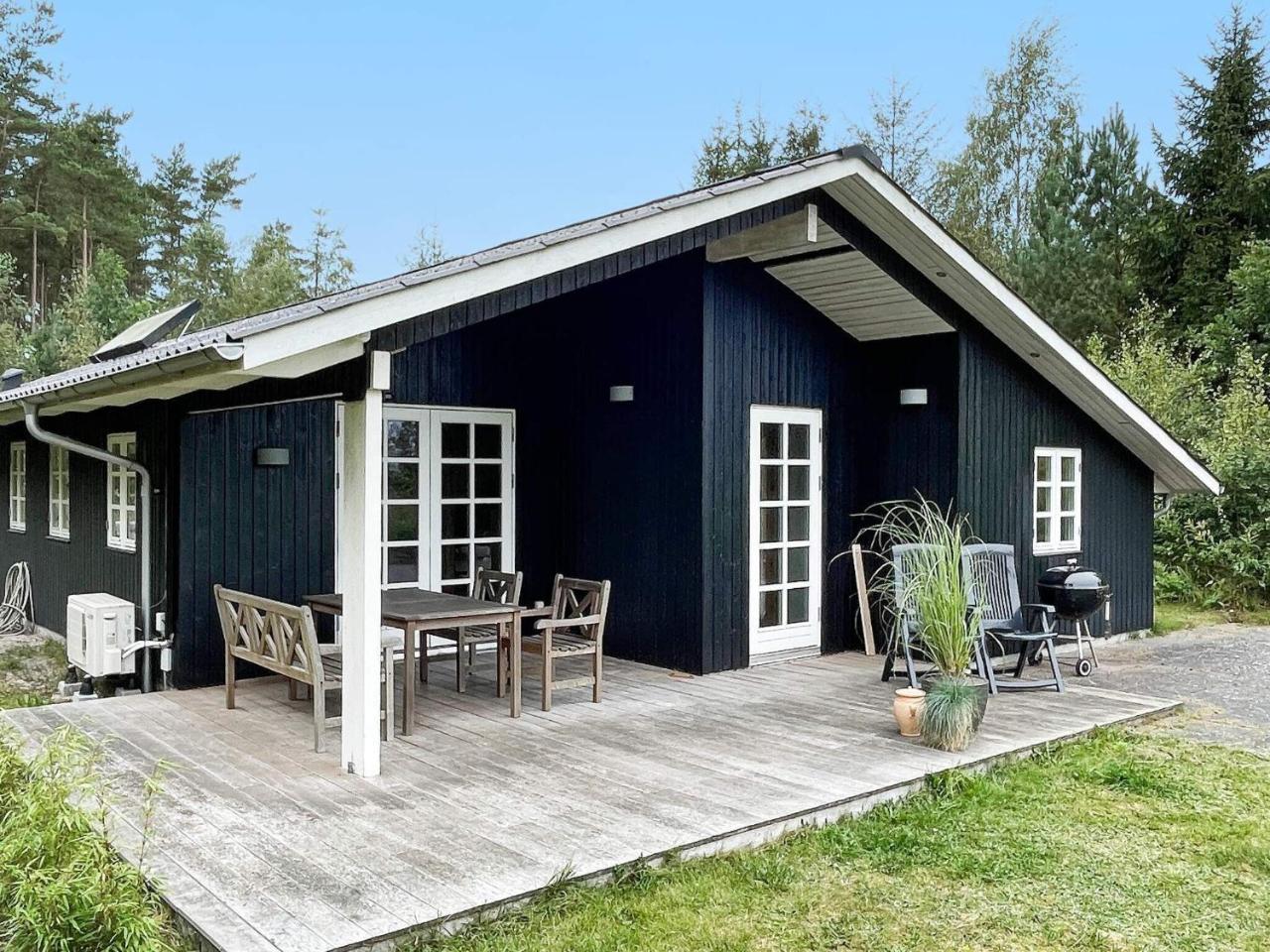 Secluded Retreat with Hot Tub By Traum Ferienwohnungen — 4-Star Luxury Hotel in Hadsund, Denmark