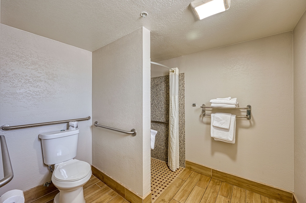 Harbor House Inn Morro Bay - photo 20
