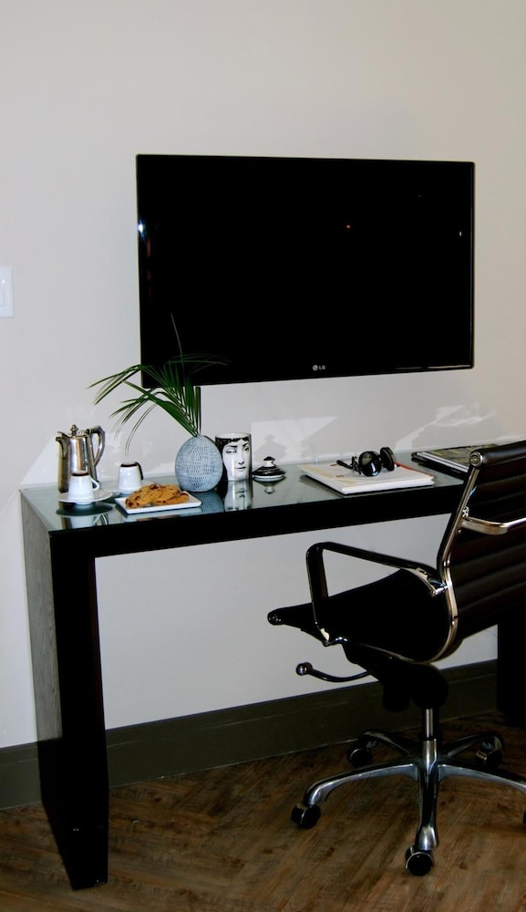 Hollywood Hotel - photo 3