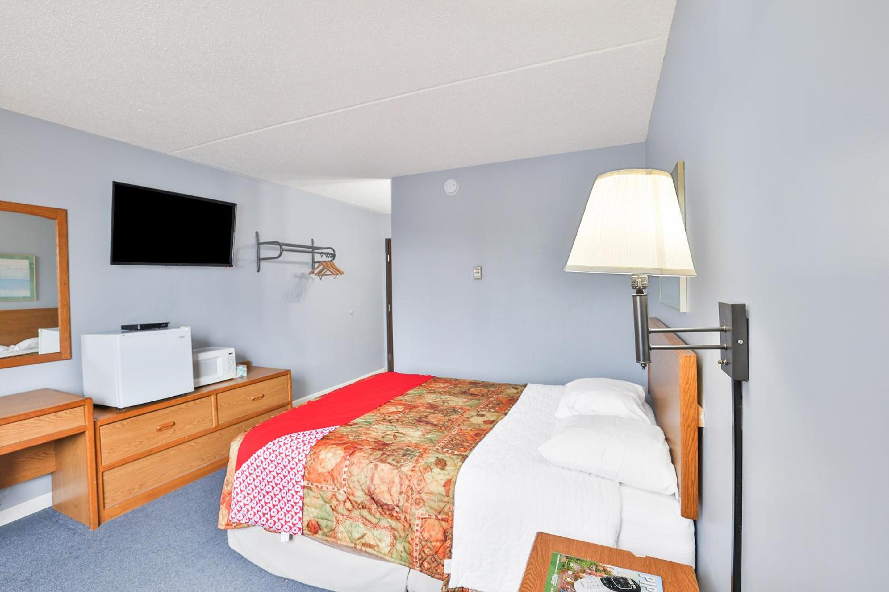 OYO Hotel Pipestone MN Canterbury Park - photo 30