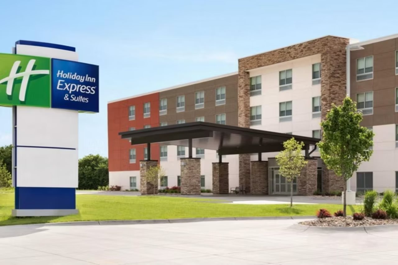 Holiday Inn Express & Suites Greensboro Lake Oconee - featured photo