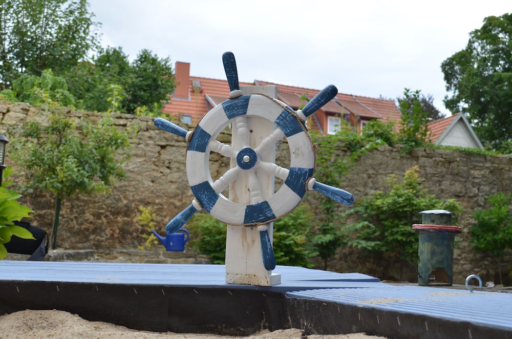 Children's play area - outdoor