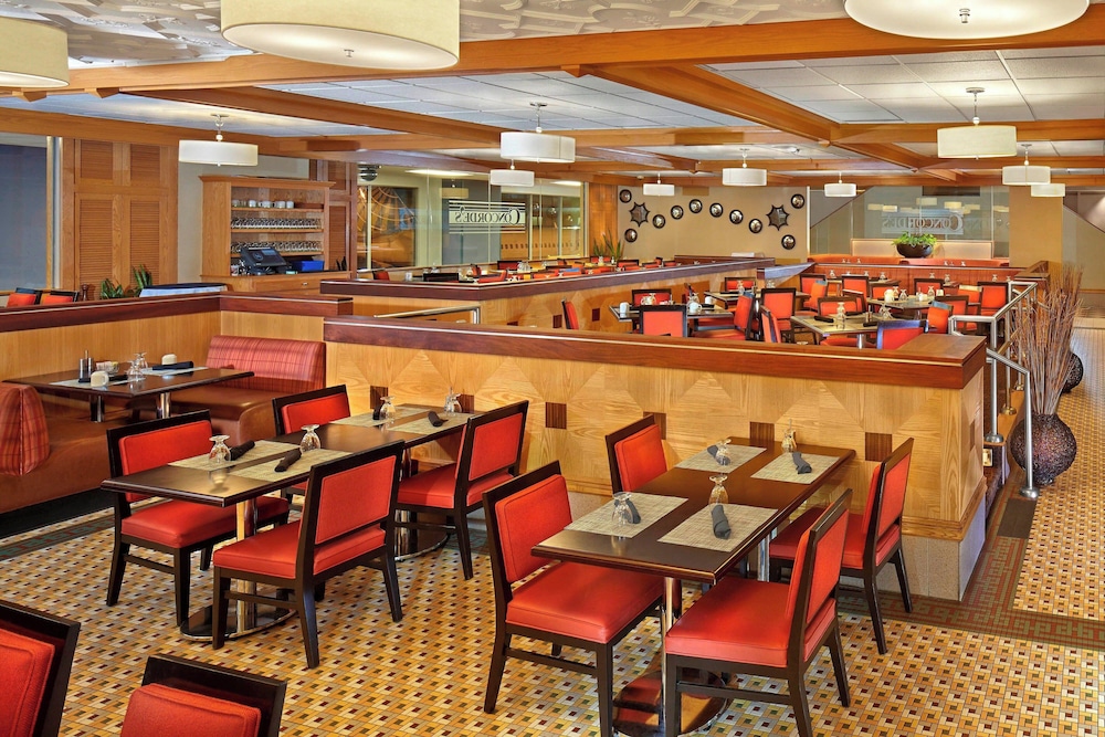 Sheraton Hartford Hotel at Bradley Airport - photo 17