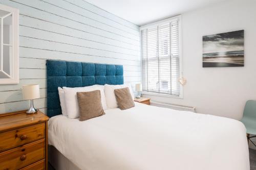 Host & Stay Abbey View