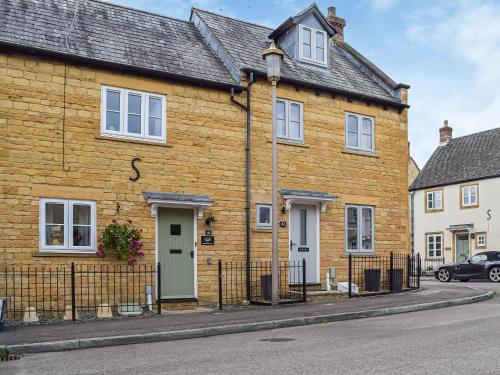 Jasmine Cottage — 4-Star Luxury Hotel in Chipping Campden, United Kingdom