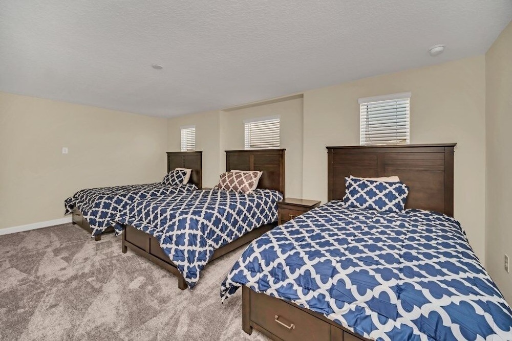 Ultimate 9 Champions Gate Resort Property With Spa 9 Bedroom Villa by RedAwning Kissimmee - photo 7