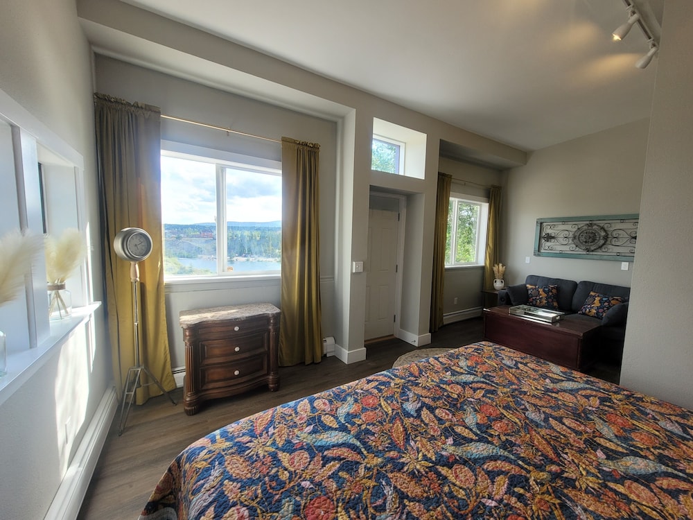 The Hand Hotel Bed & Breakfast - photo 18