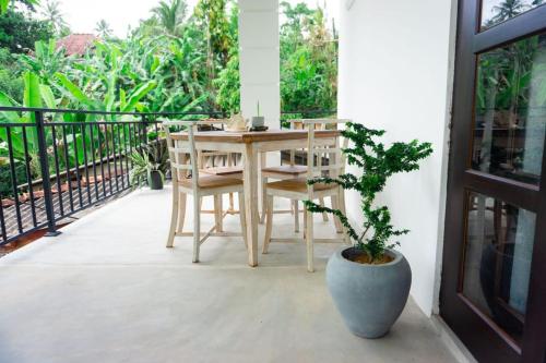 Mountain Relax Inn - carbon neutral hotel in Weligama