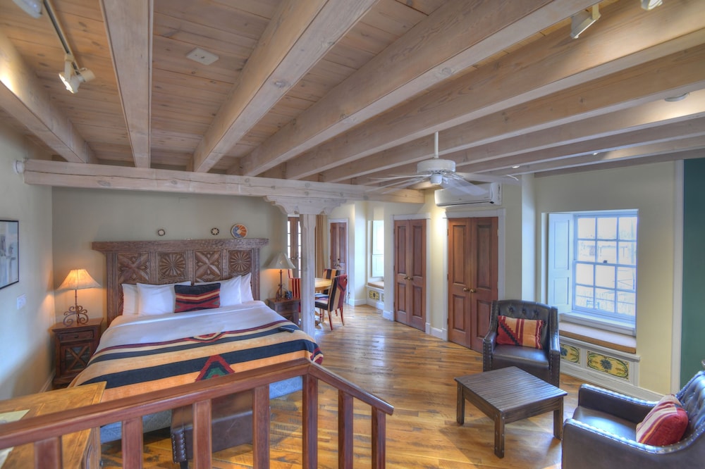 The Inn at Vanessie - photo 40