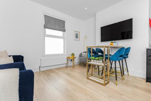 Modern 3 and 2 bedroom apartment in Maida Vale — 4-Star Luxury Hotel in London, United Kingdom