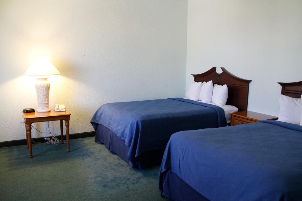 Cocoa Beach Suites - photo 11