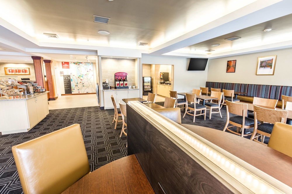 TownePlace Suites by Marriott Gilford - photo 34