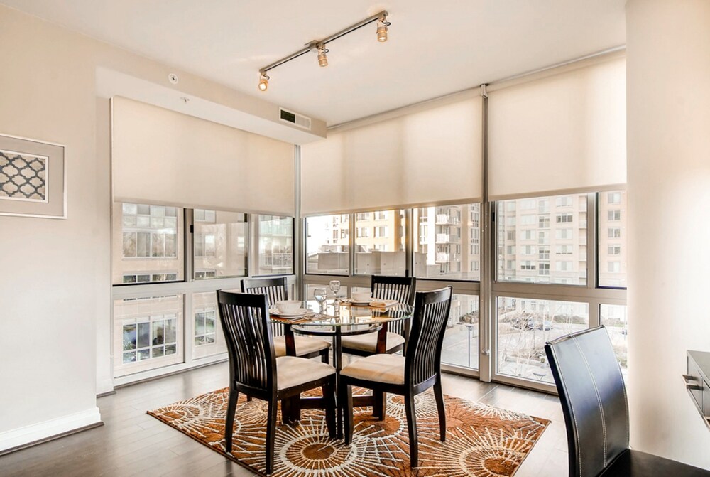 Global Luxury Suites At Hidden Creek - photo 9
