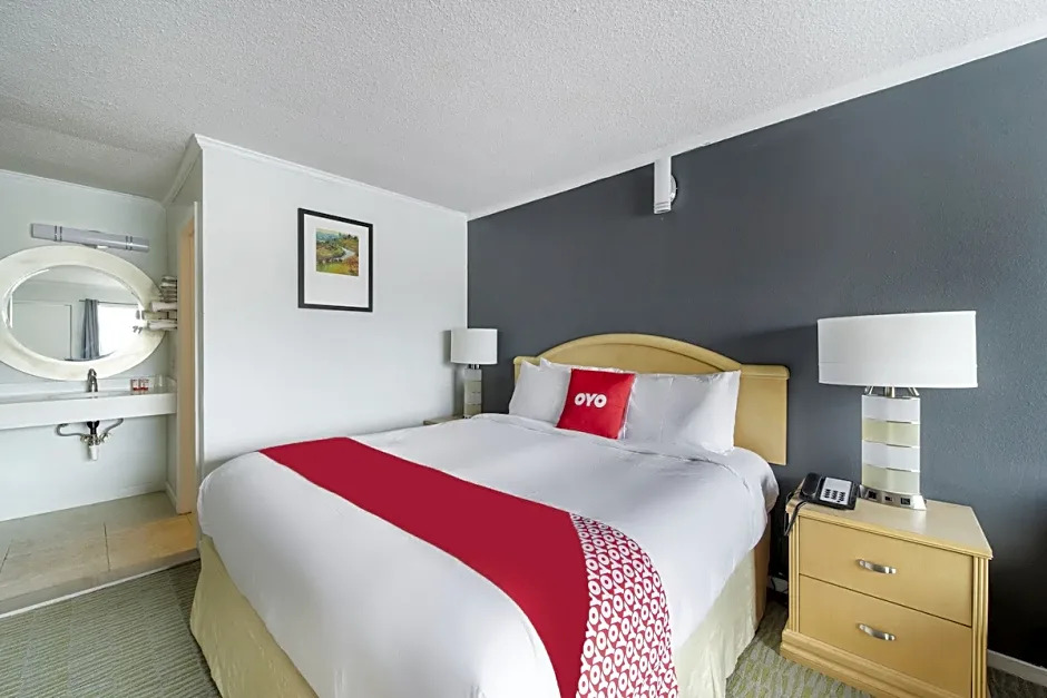 Gordon Highway Inn - photo 9