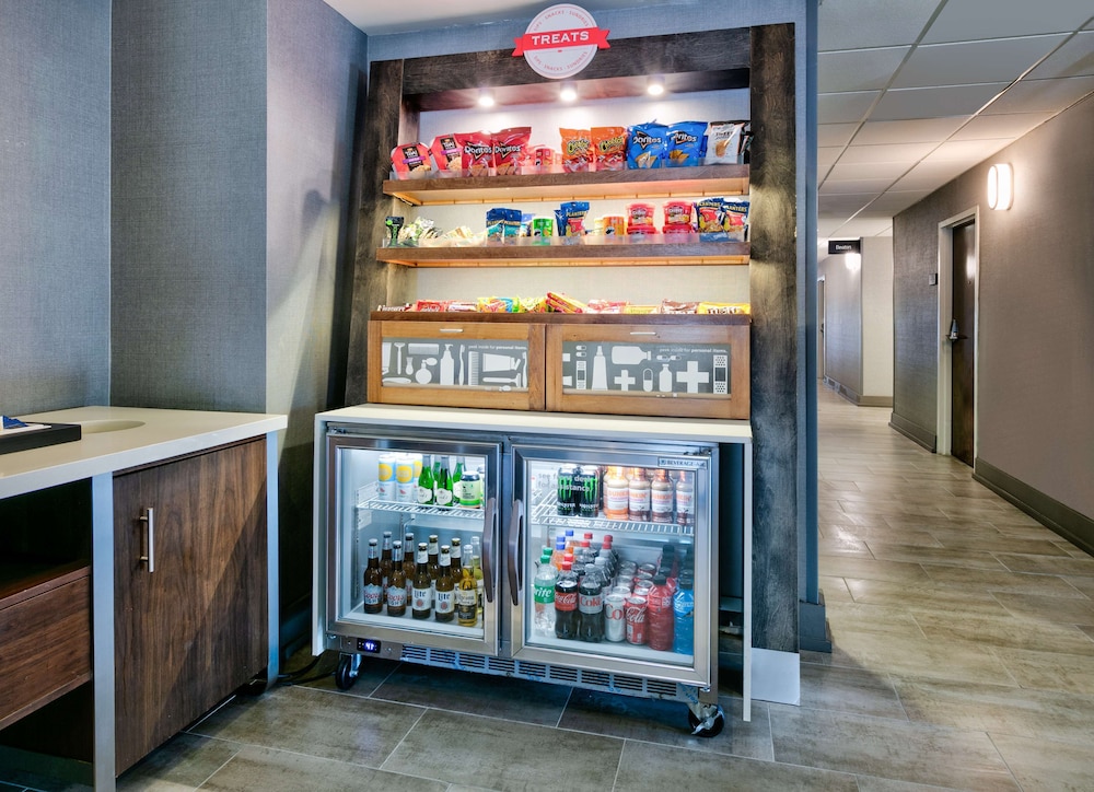 Hampton Inn Biloxi - photo 42