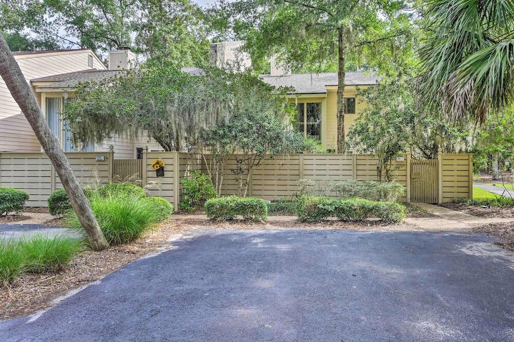 Hilton Head Escape w Private Beach Access - photo 14